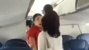 Tangkapan Layar Anggota DPRD Sumut Diduga Cekik Pramugari Wings Air
